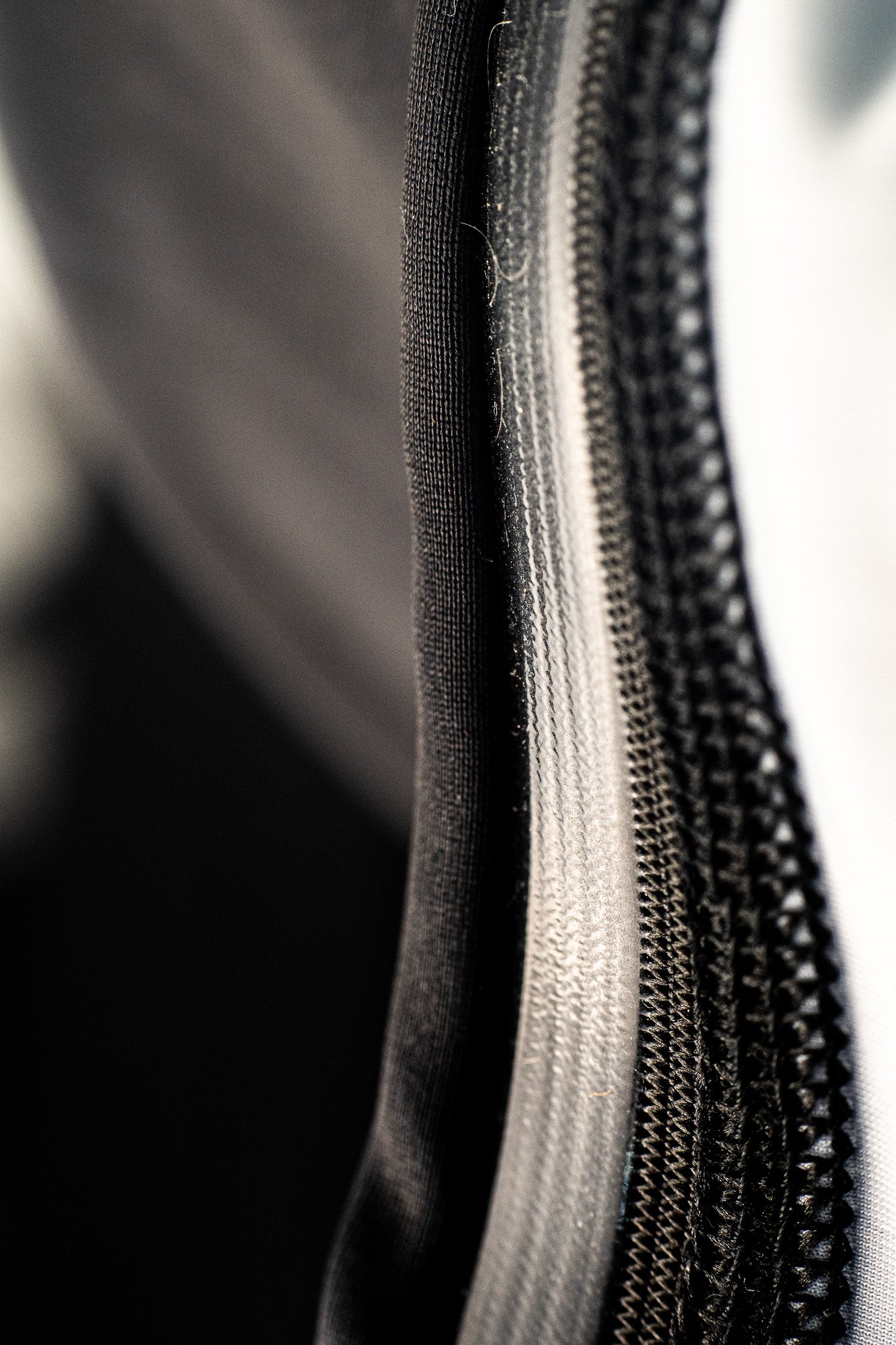 Essentials - White Rash Guard