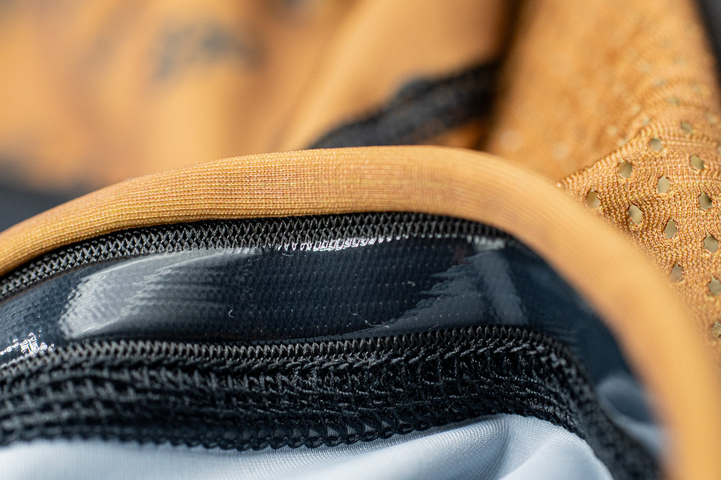 Essentials - Coyote Brown Rash Guard