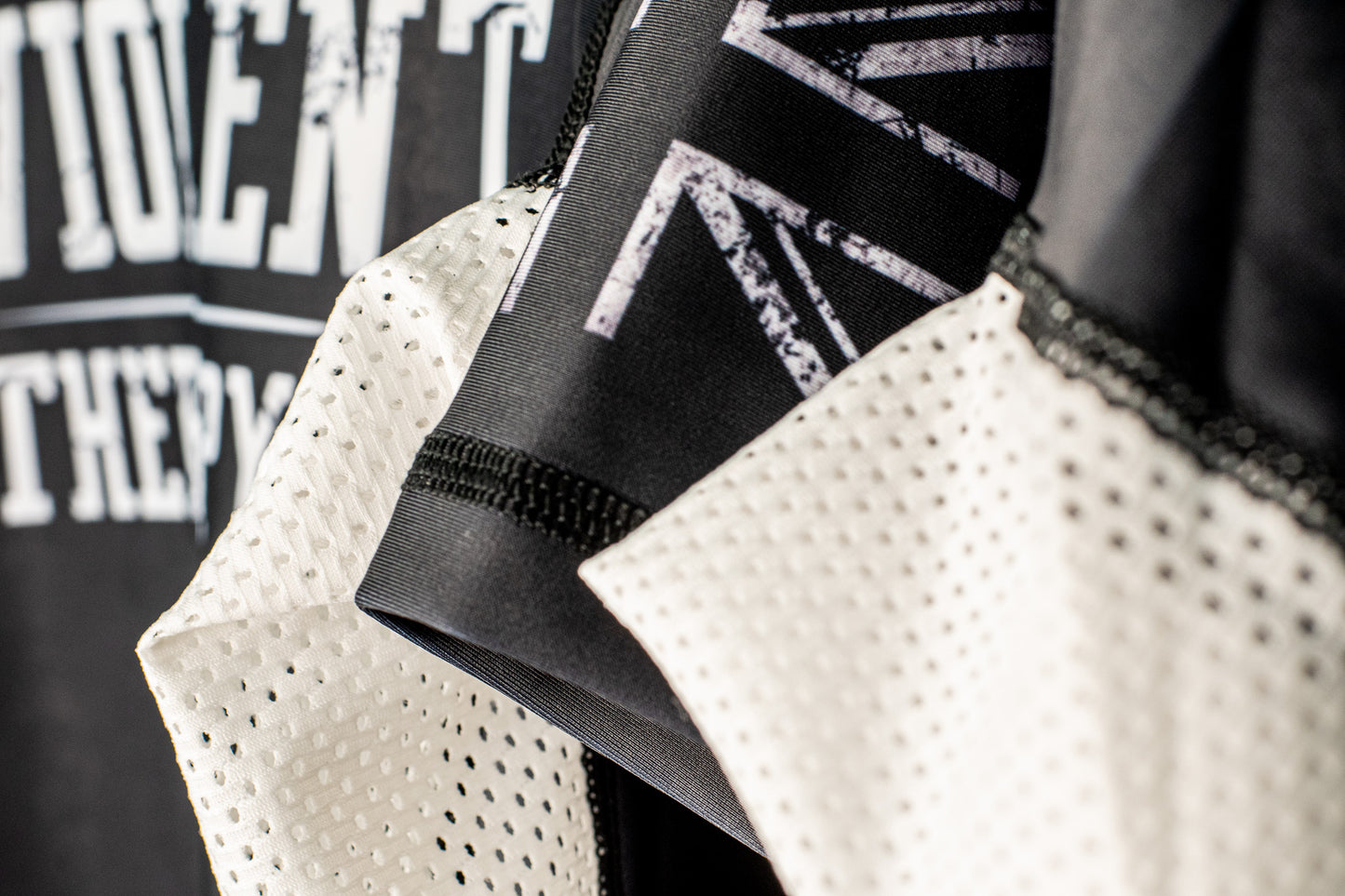 Essentials - White Rash Guard