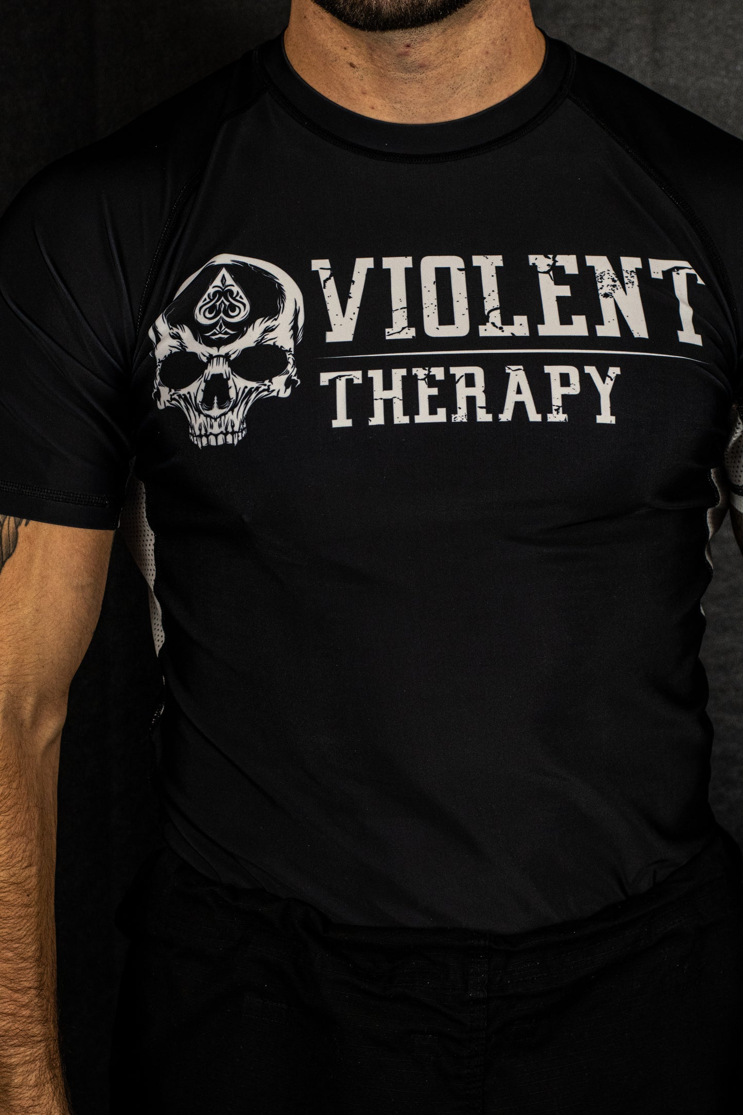 Essentials - White Rash Guard