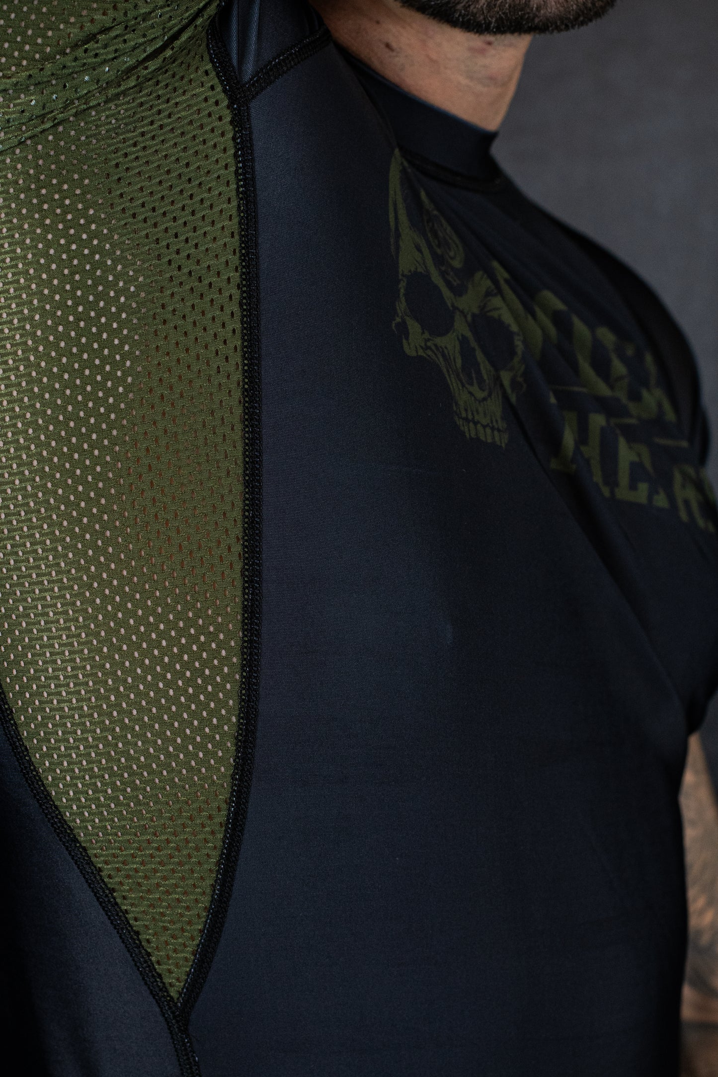 Essentials - Military Green Rash Guard