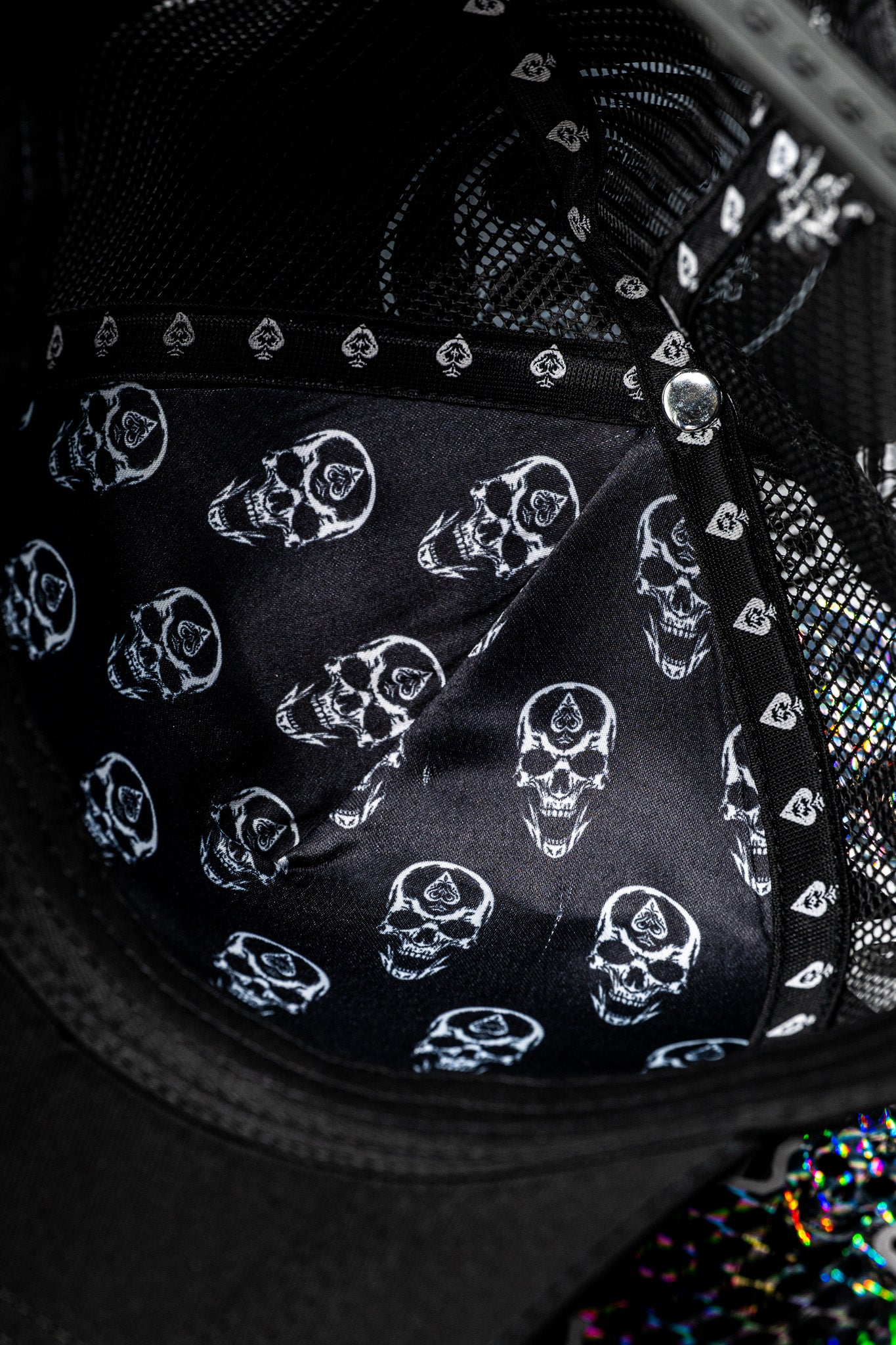 Blackout Trucker