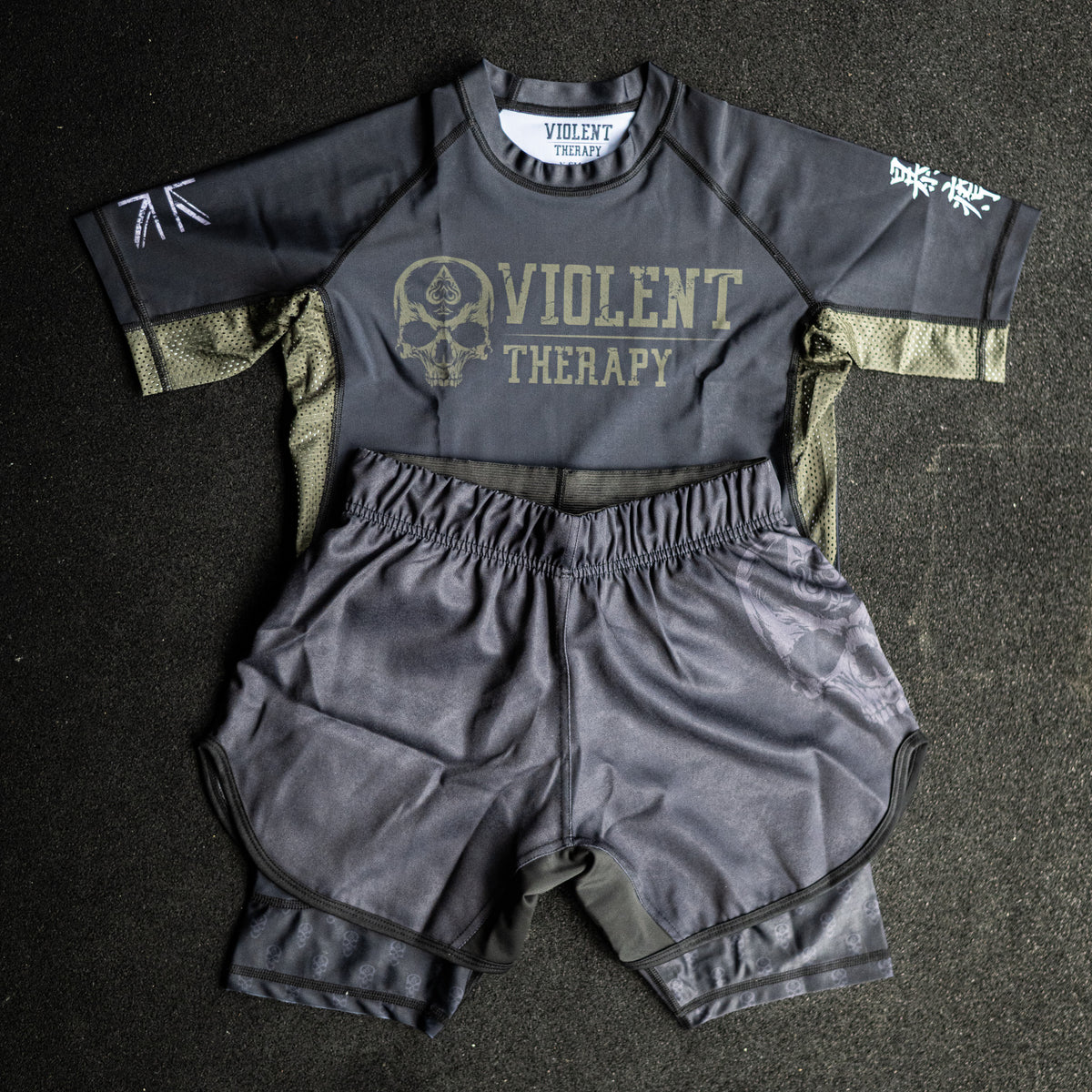 Essentials - Military Green Rash Guard